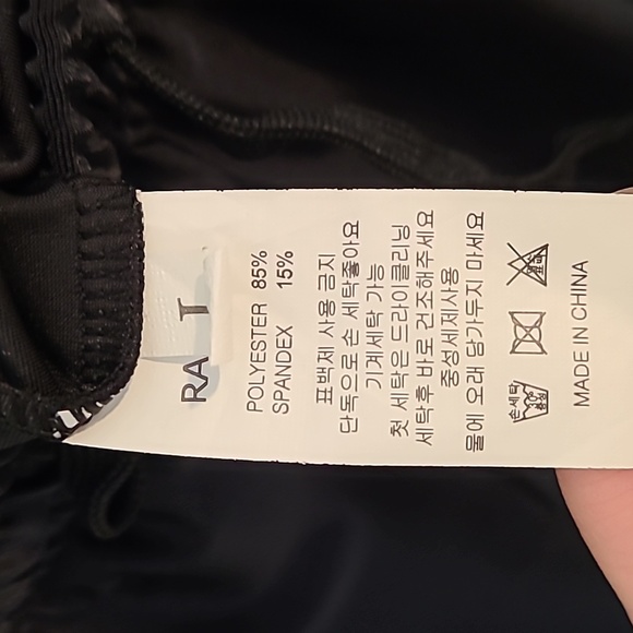 Exercise shorts - Picture 2 of 2